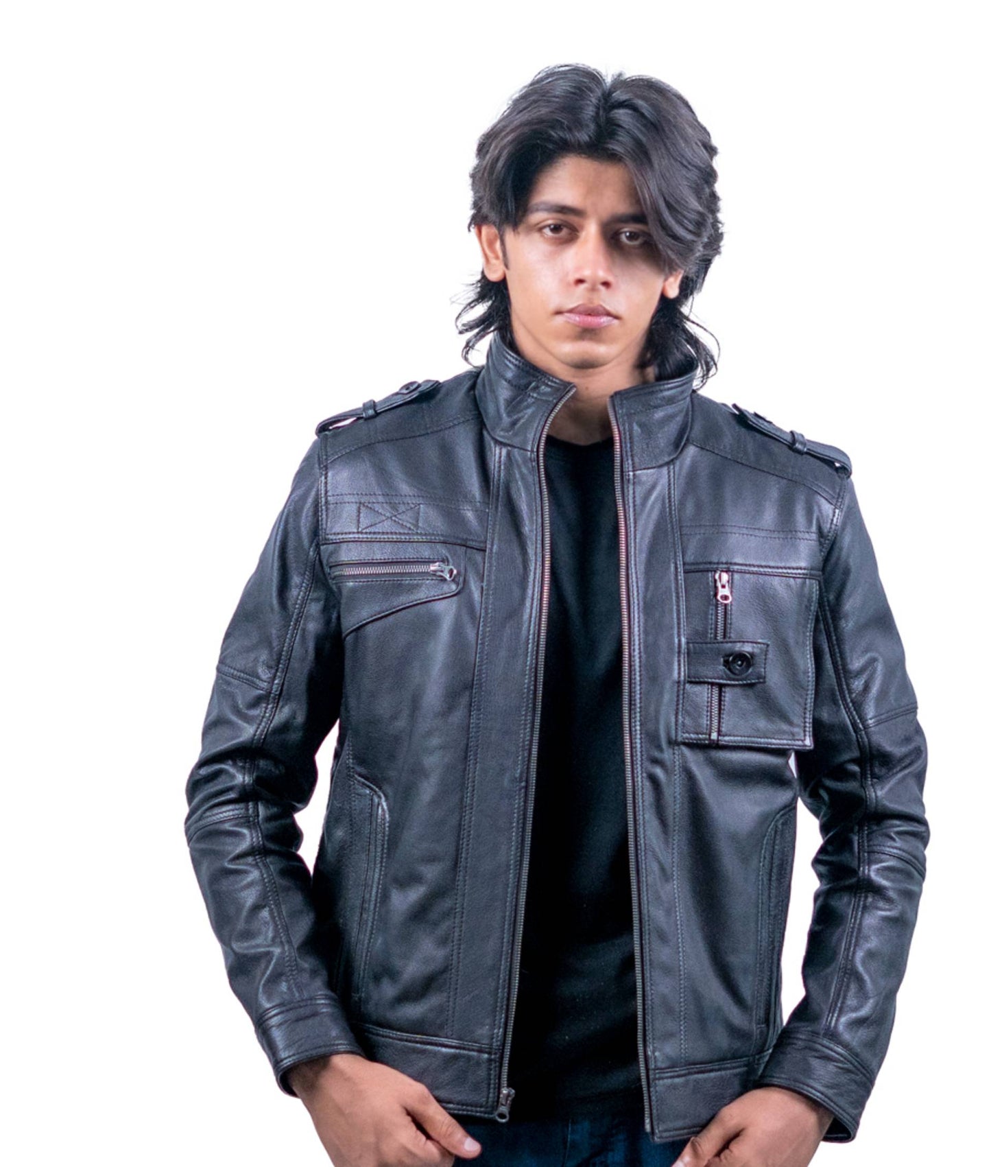 59 – Schwarze Biker-Lederjacke für Herren mit Schultergurten und praktischen Taschen