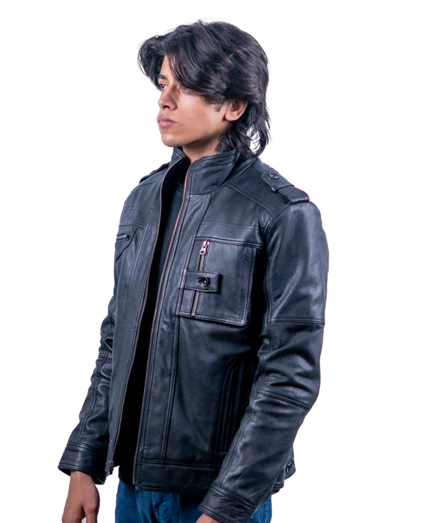 59 – Schwarze Biker-Lederjacke für Herren mit Schultergurten und praktischen Taschen