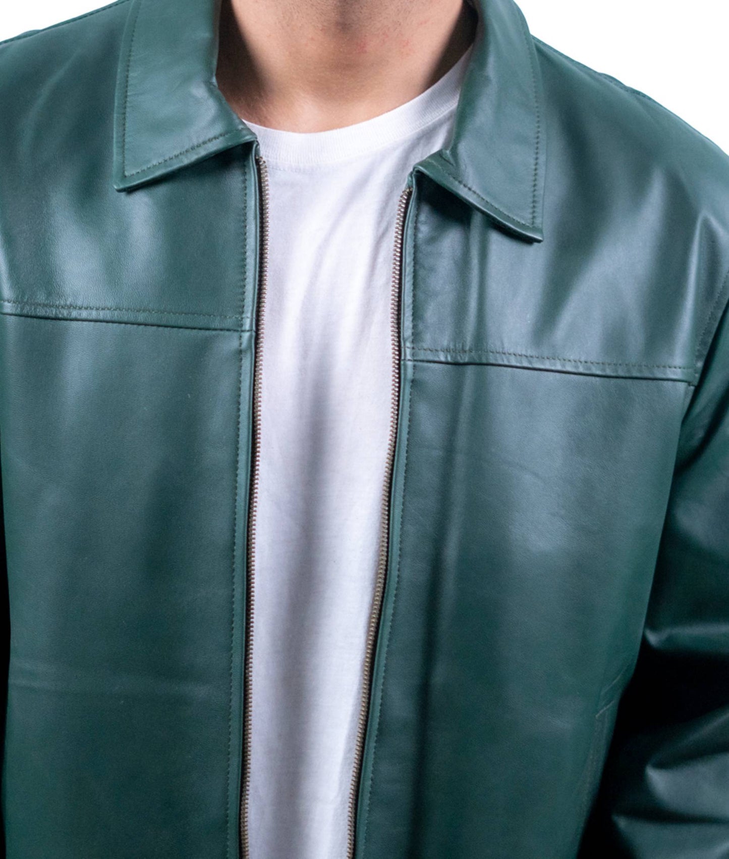 81 – Dunkelwaldgrüne Kunstlederjacke – Clean Cut Classic