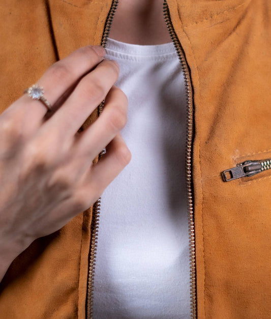 32 – Women’s Tan Suede Bomber Jacket – Casual Comfort