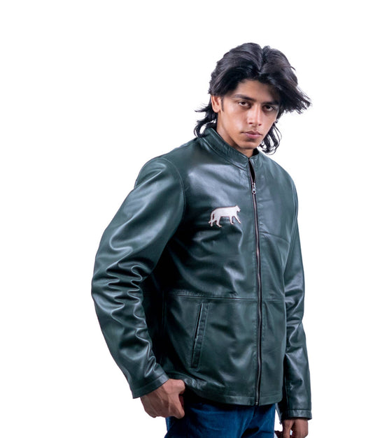 65 – Jägergrüne Lederjacke – White Panther Emblem Edition