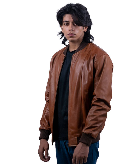 91 – Karamellbraune Bomberjacke aus Leder – Edition mit geripptem Besatz